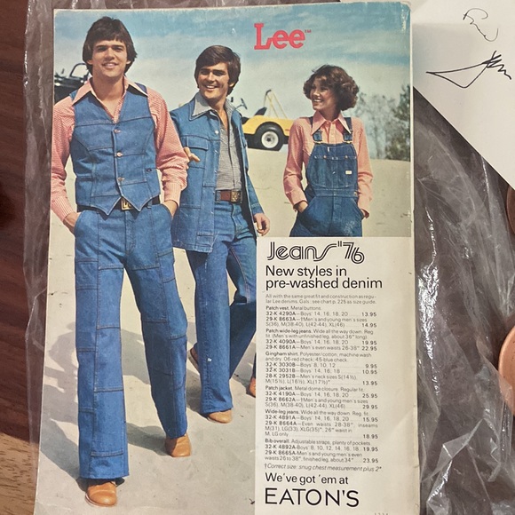 Vintage Eaton’s Memorabilia Lot - Picture 6 of 6